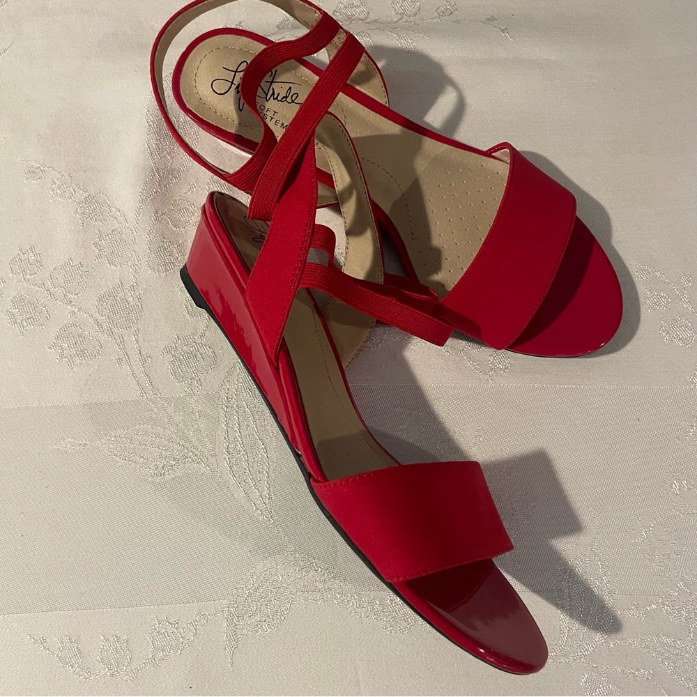 Life Stride Red Cross-Band Sandals, size 7, 25.00